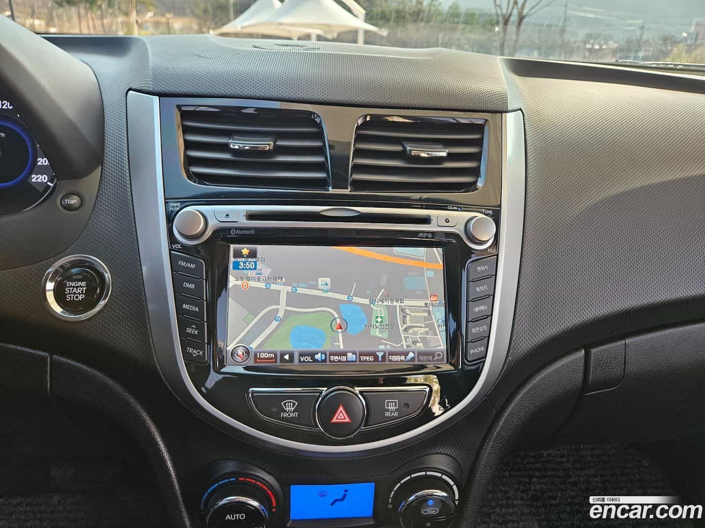 Accent Hyundai 2014.6-OPTION-015