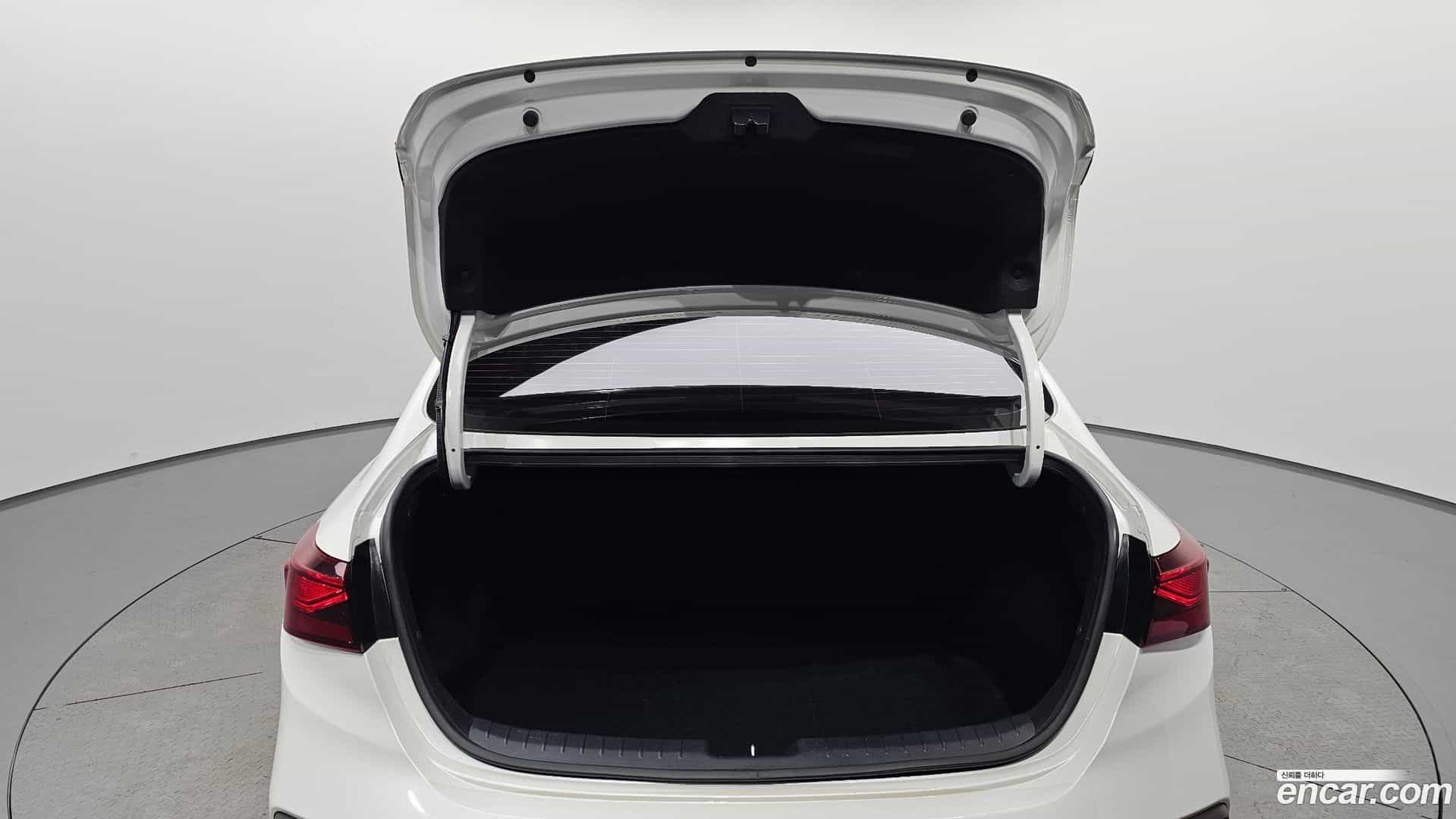 K3 Kia 2021.0-OPTION-024