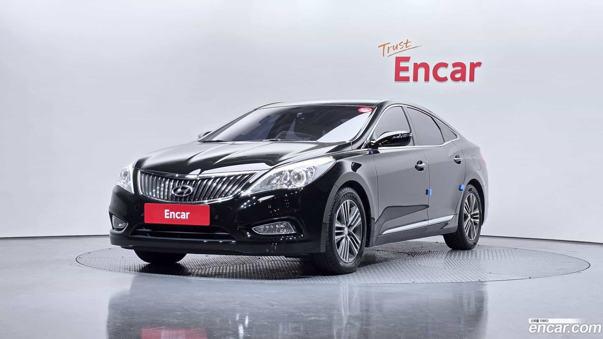 Grandeur Hyundai 2013.2-OUTER-001