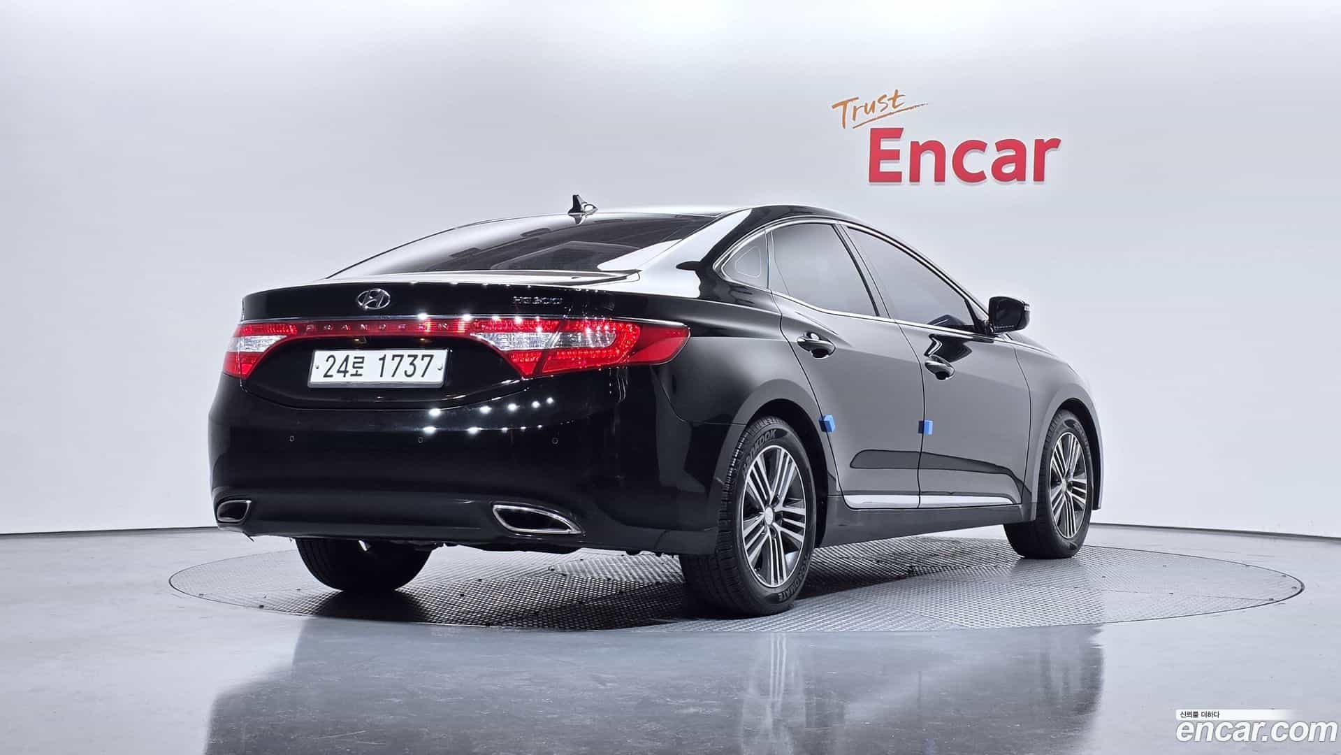 Grandeur Hyundai 2013.2-OUTER-002