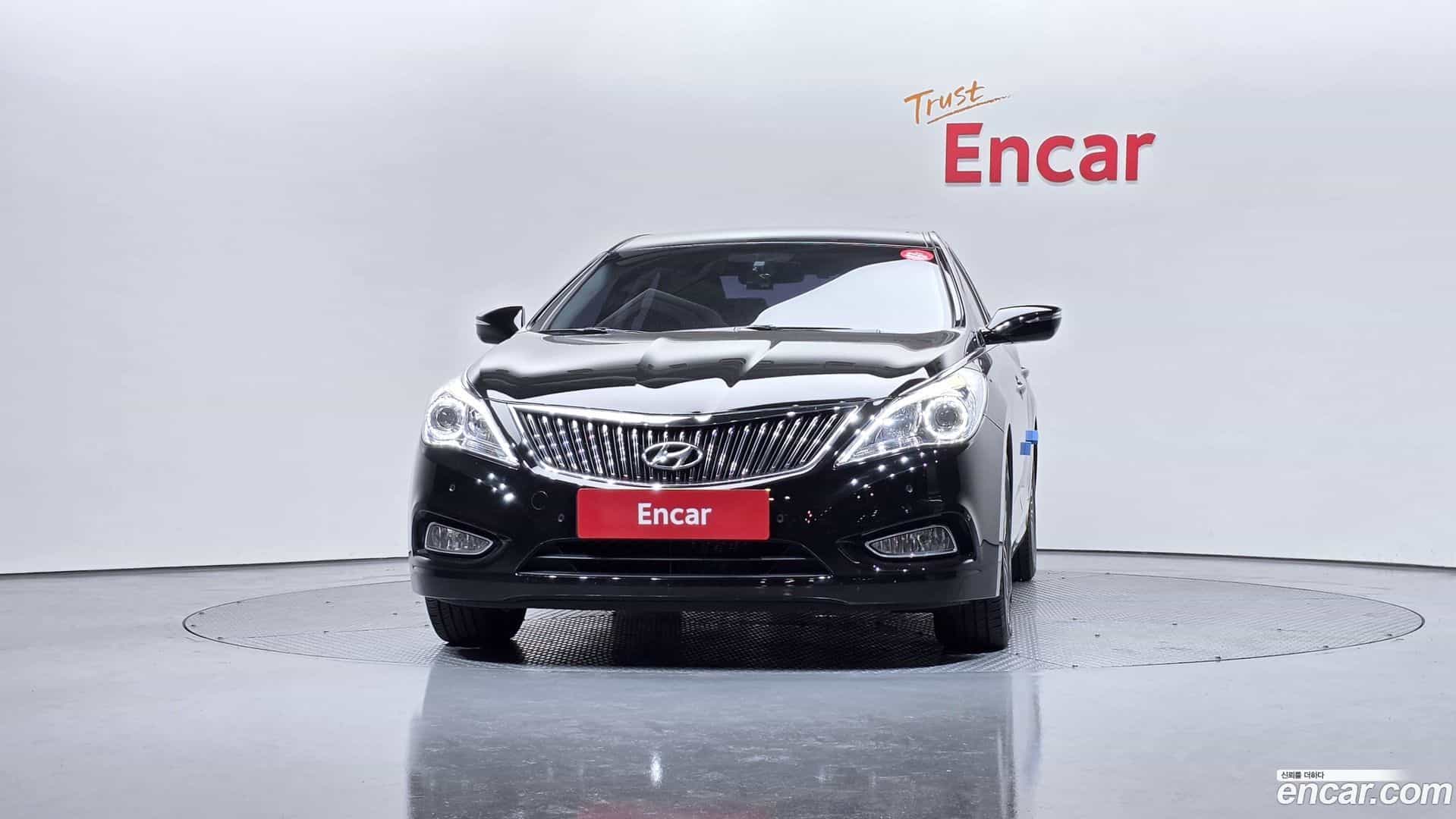 Grandeur Hyundai 2013.2-OUTER-003