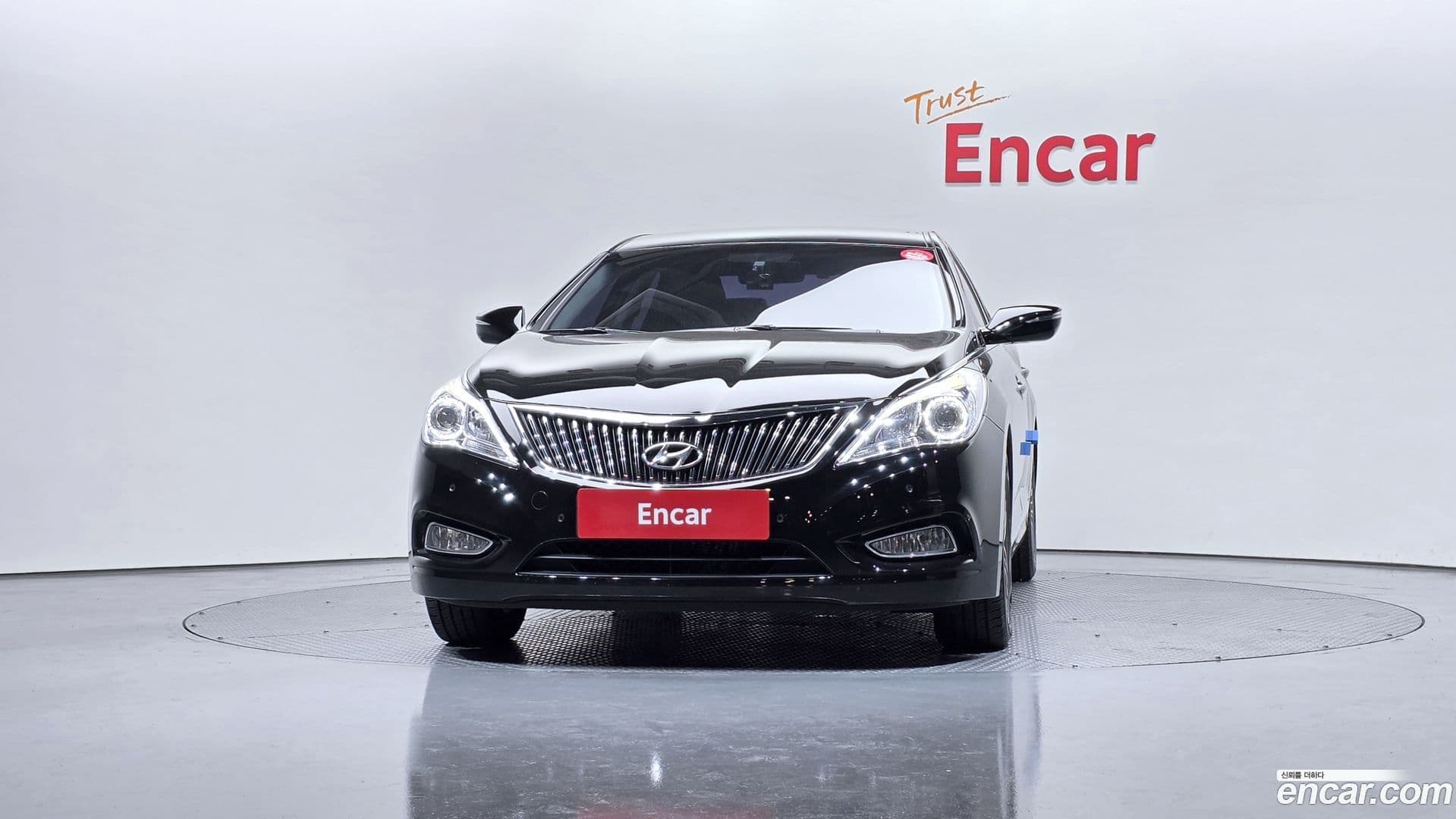 Main__Slider__Photo:Grandeur Hyundai 2013.2-2