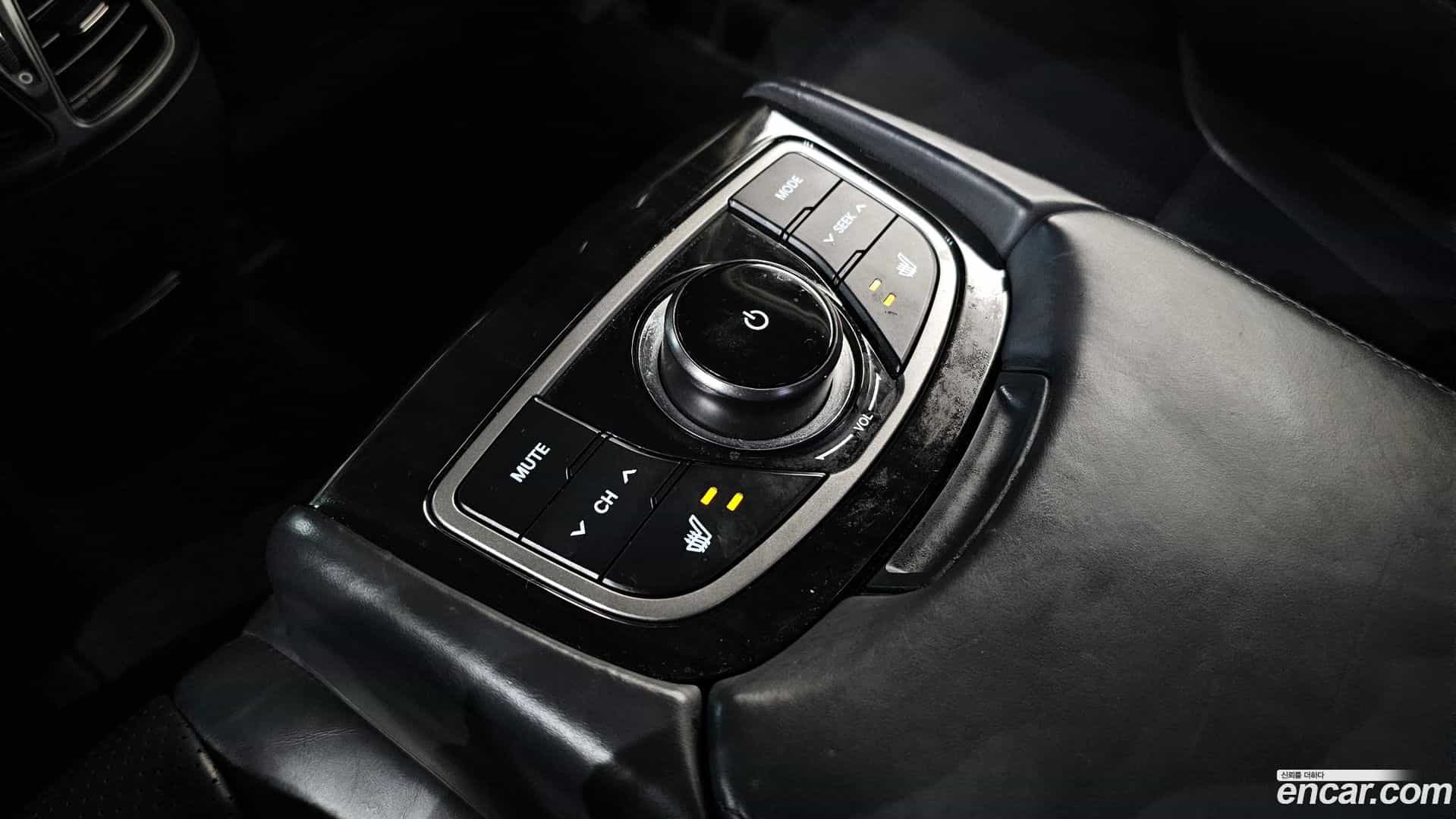 Grandeur Hyundai 2013.2-OPTION-023