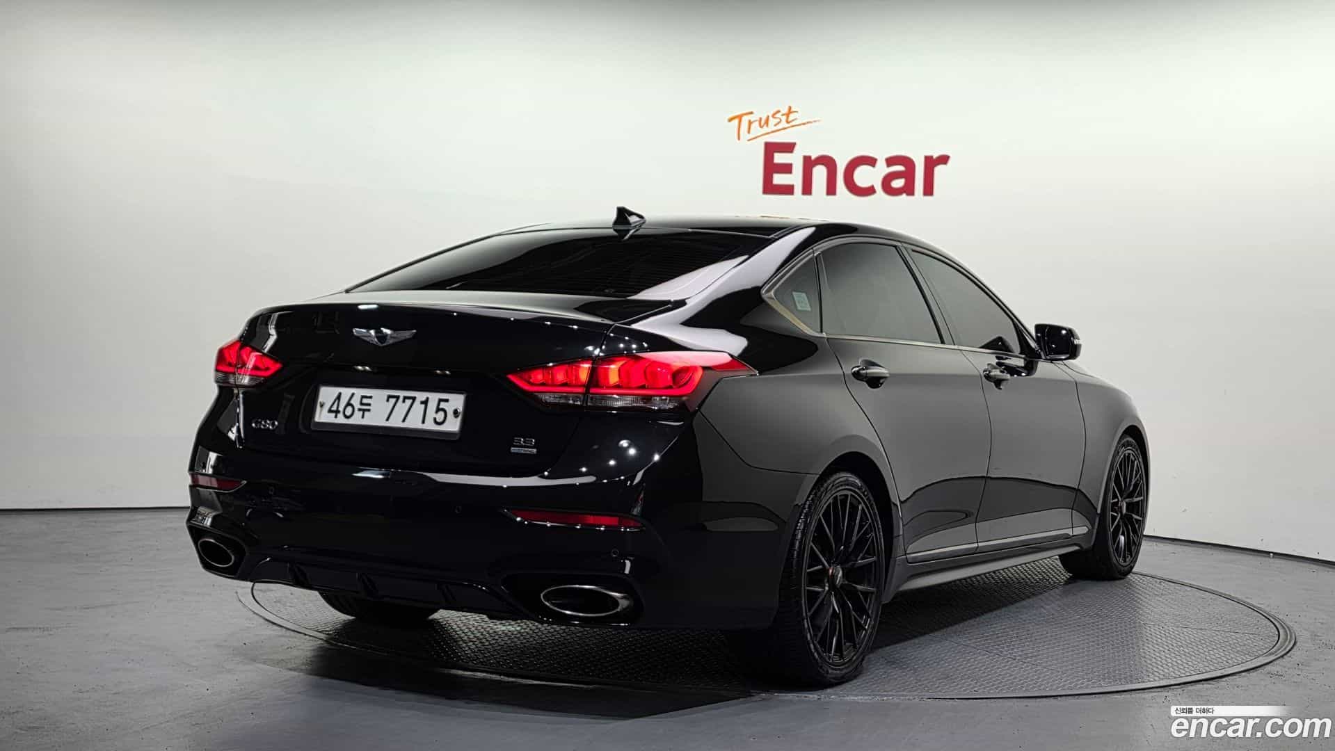 G80 Genesis 2018.0-OUTER-002