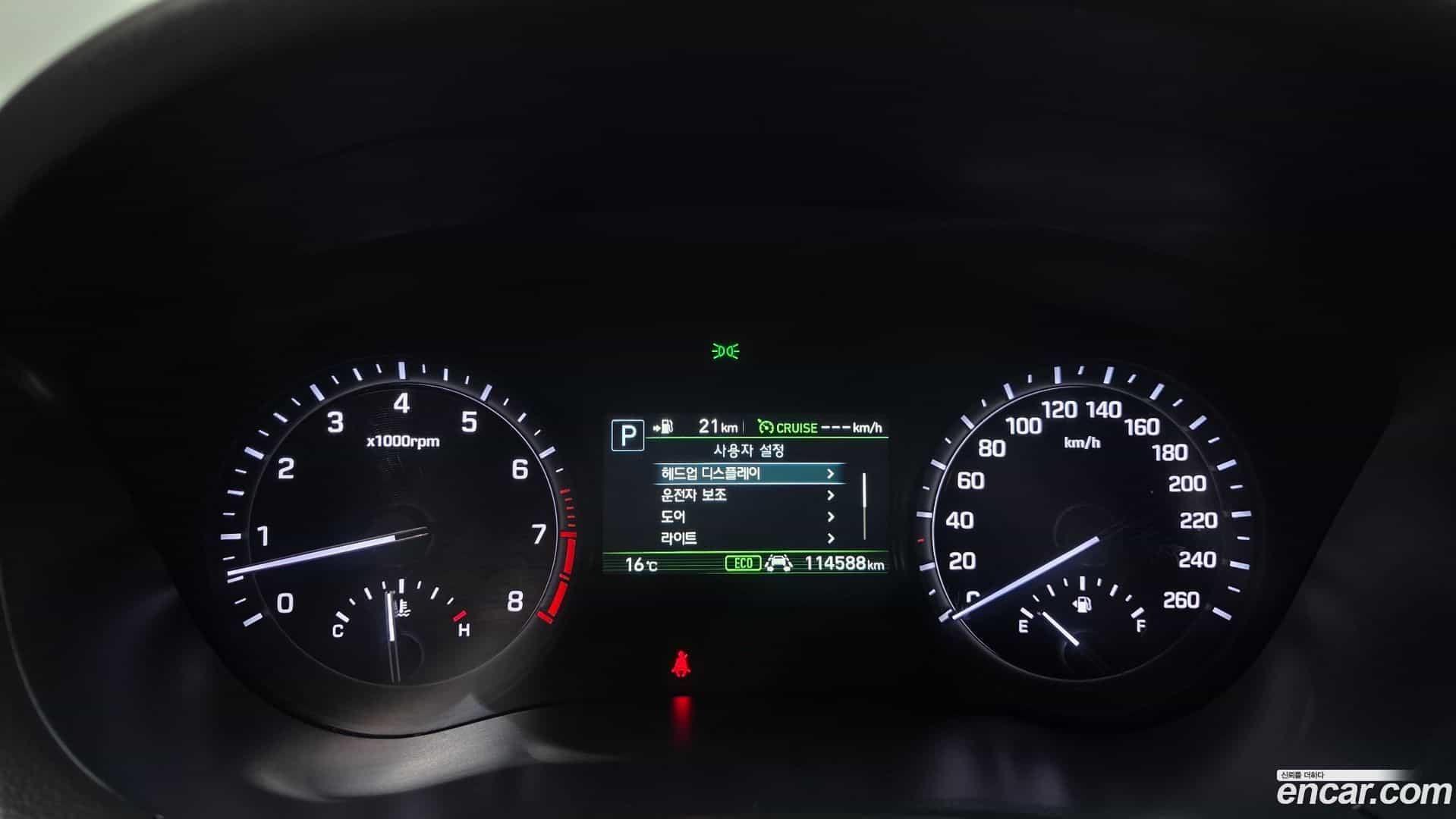 G80 Genesis 2018.0-INNER-008