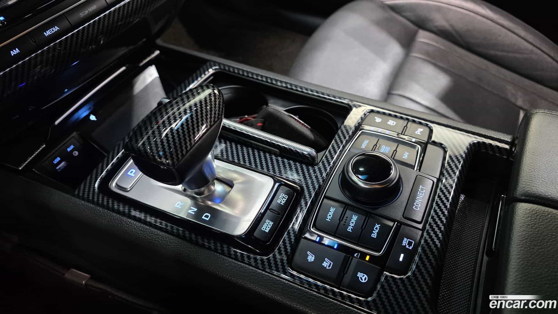 G80 Genesis 2018.0-INNER-009