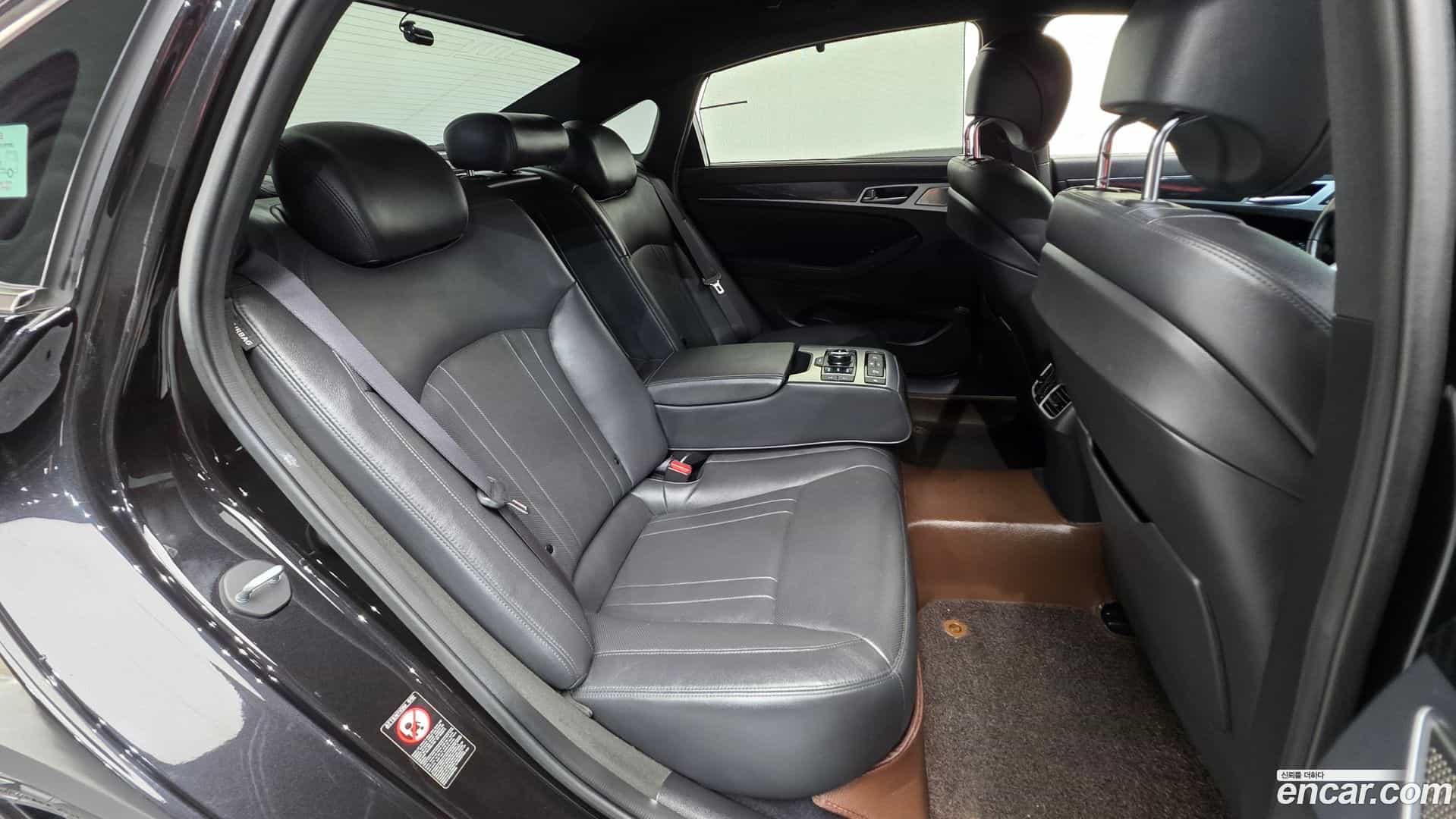 G80 Genesis 2018.0-OPTION-023