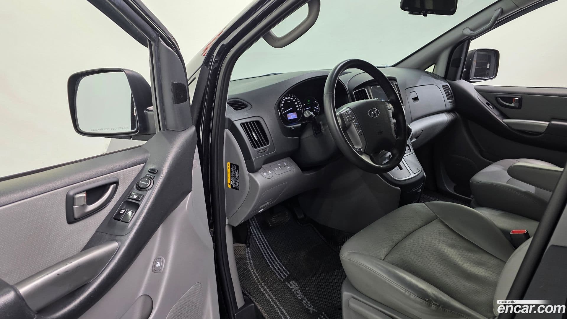 Main__Slider__Photo:Starex Hyundai 2018.9-10