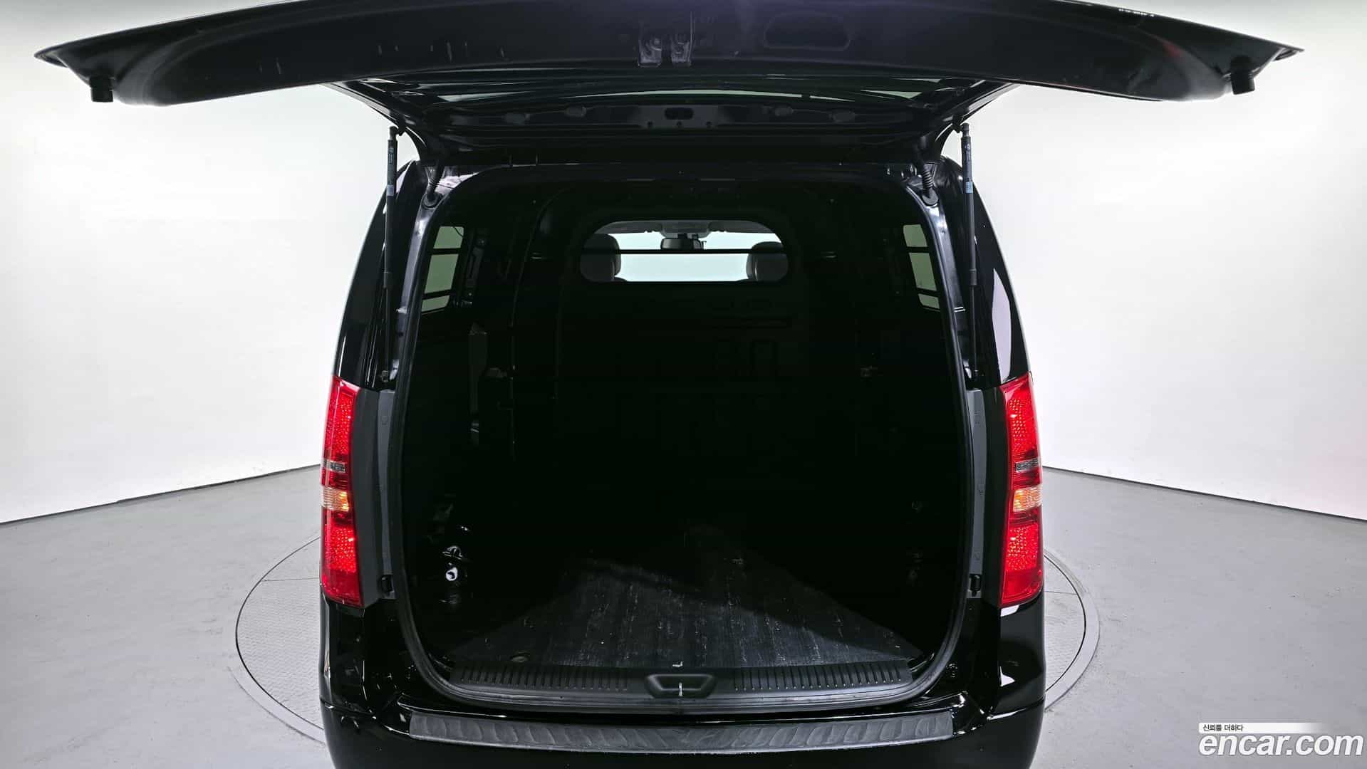 Starex Hyundai 2018.9-OPTION-024