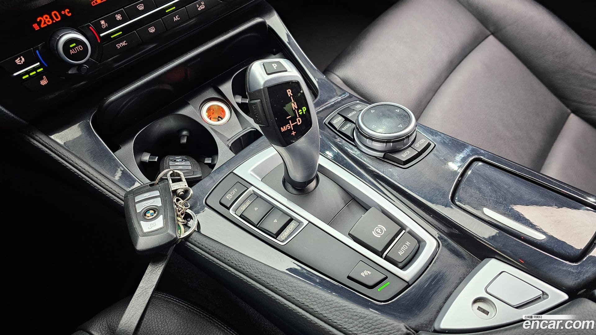 Main__Slider__Photo:5-Series BMW 2014.5-8