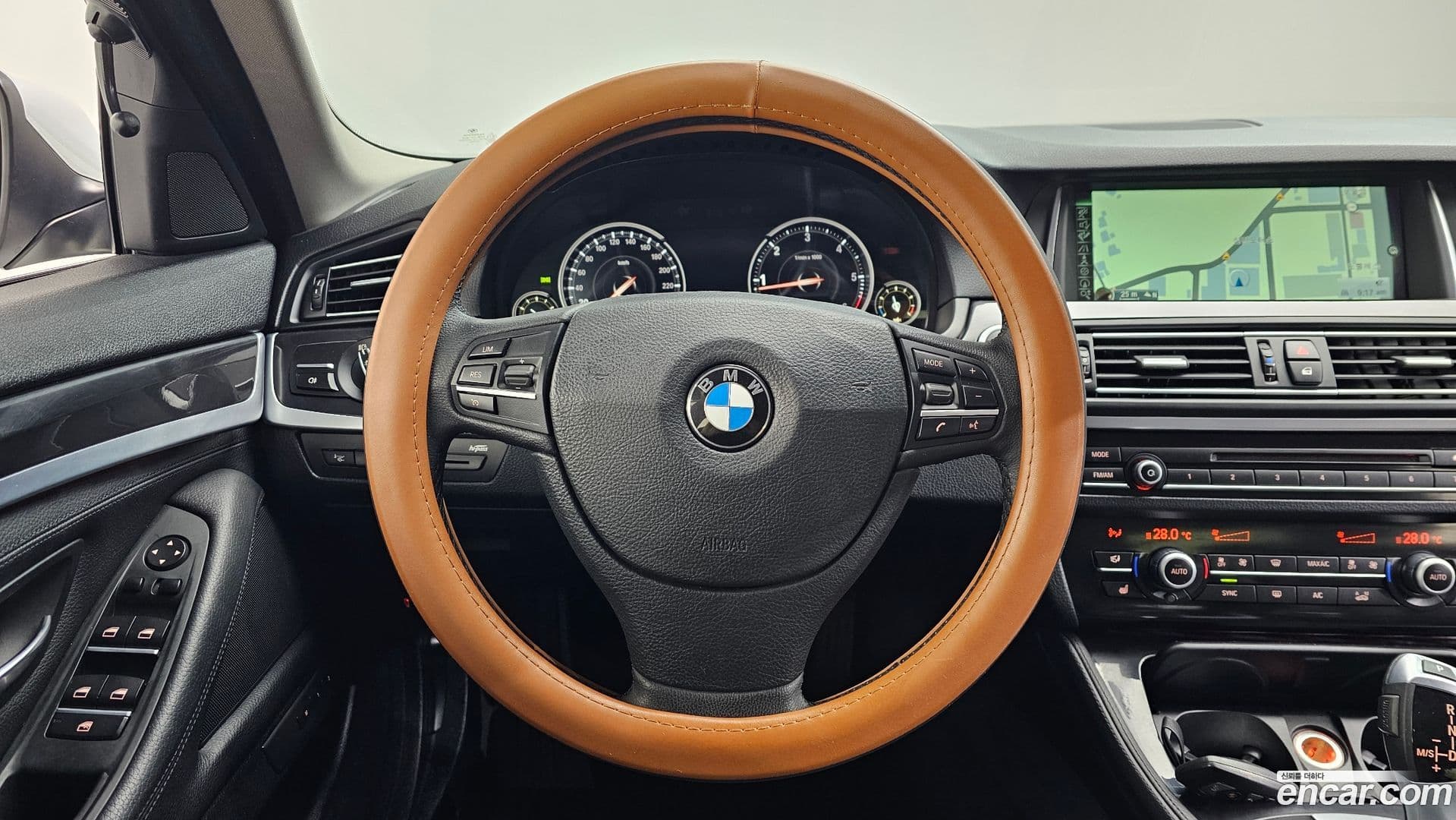 Main__Slider__Photo:5-Series BMW 2014.5-12