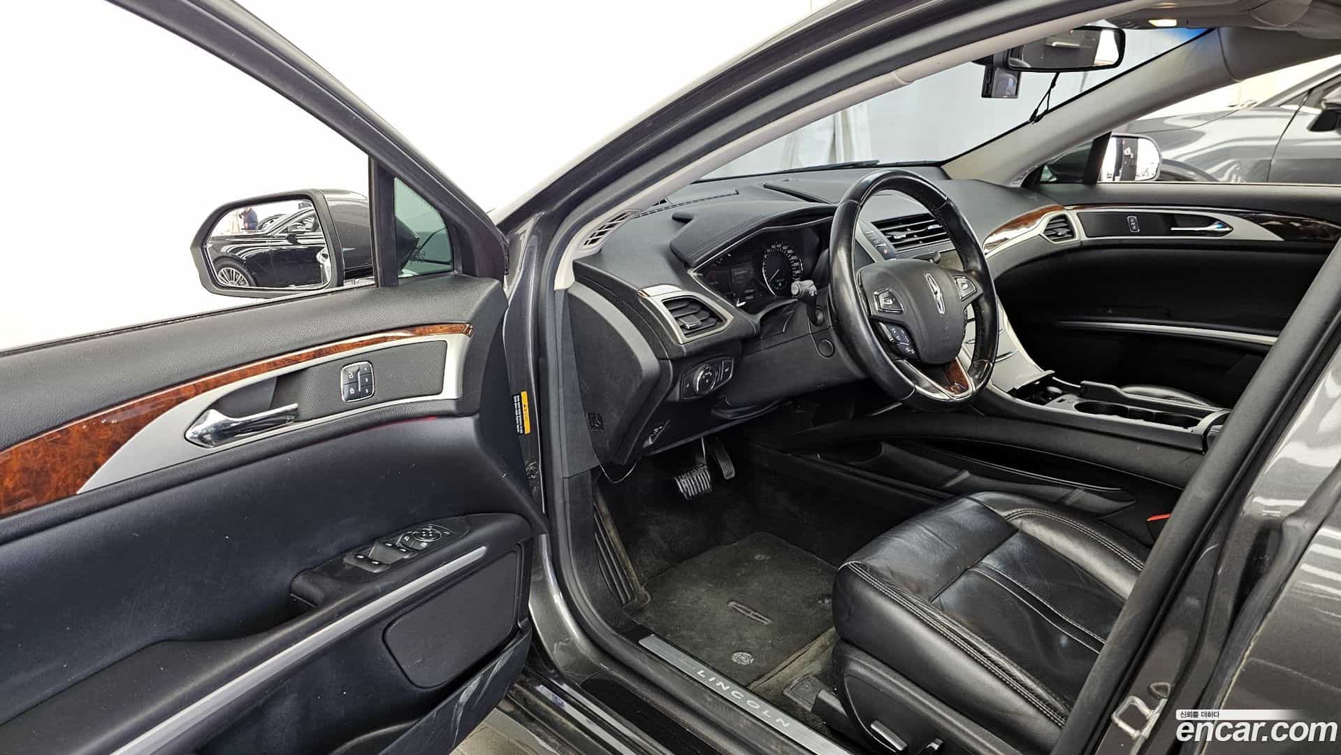 MKZ Lincoln 2016.8-INNER-010