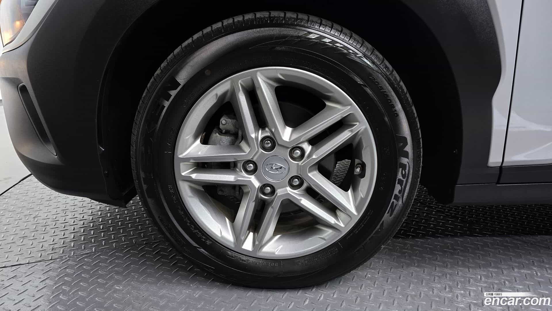 Kona Hyundai 2022.5-OUTER-005