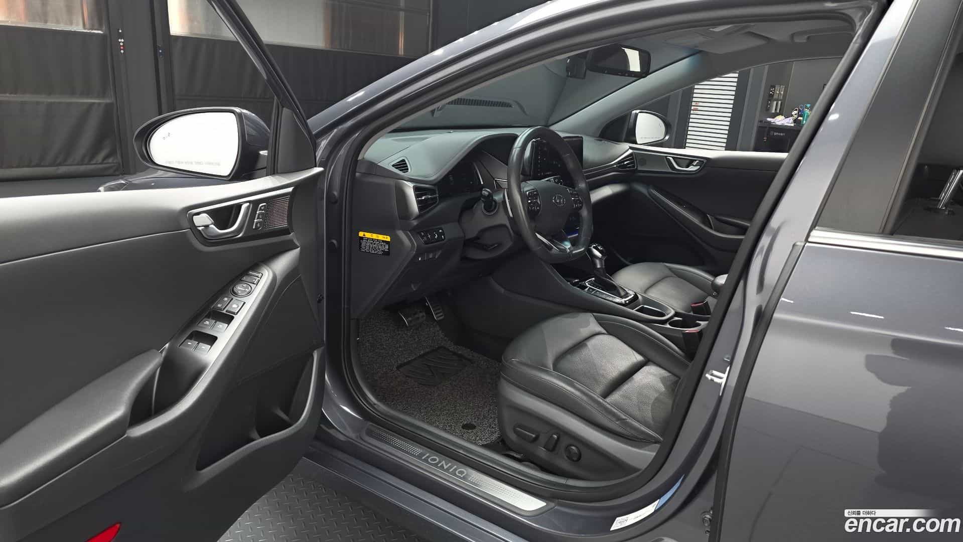 Ioniq Hyundai 2019.9-INNER-010