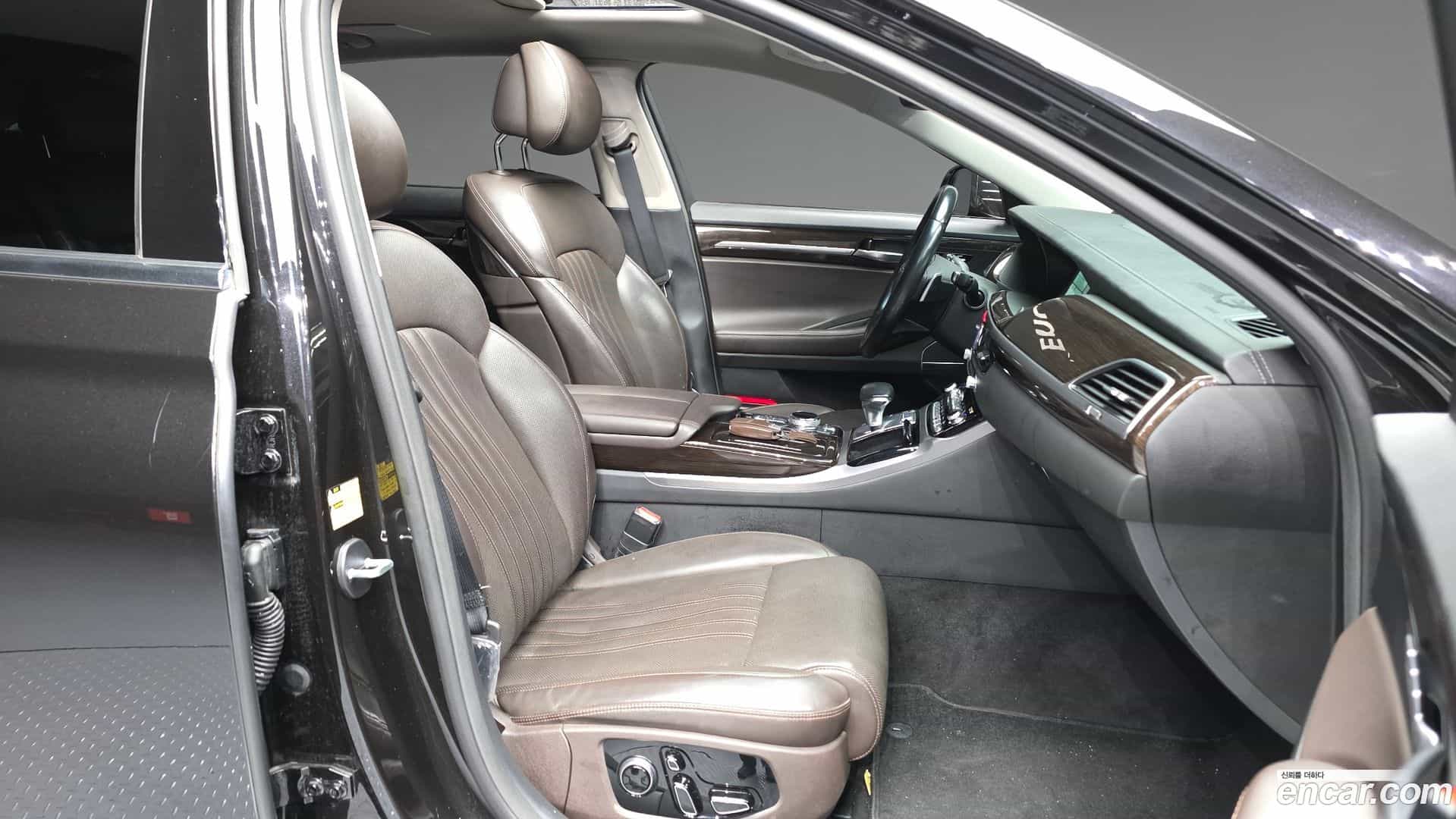 EQ900 Genesis 2017.5-OPTION-015