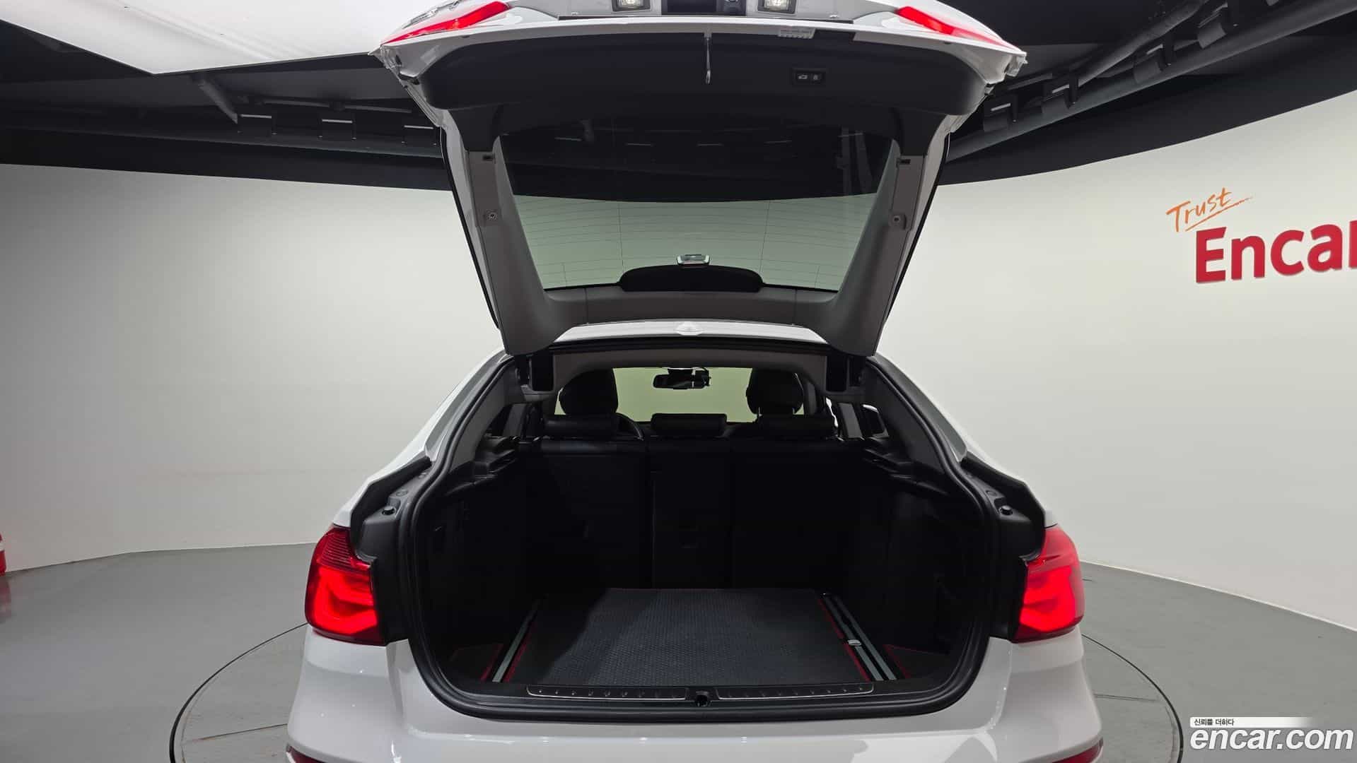 Gran Turismo BMW 2018.11-OPTION-024