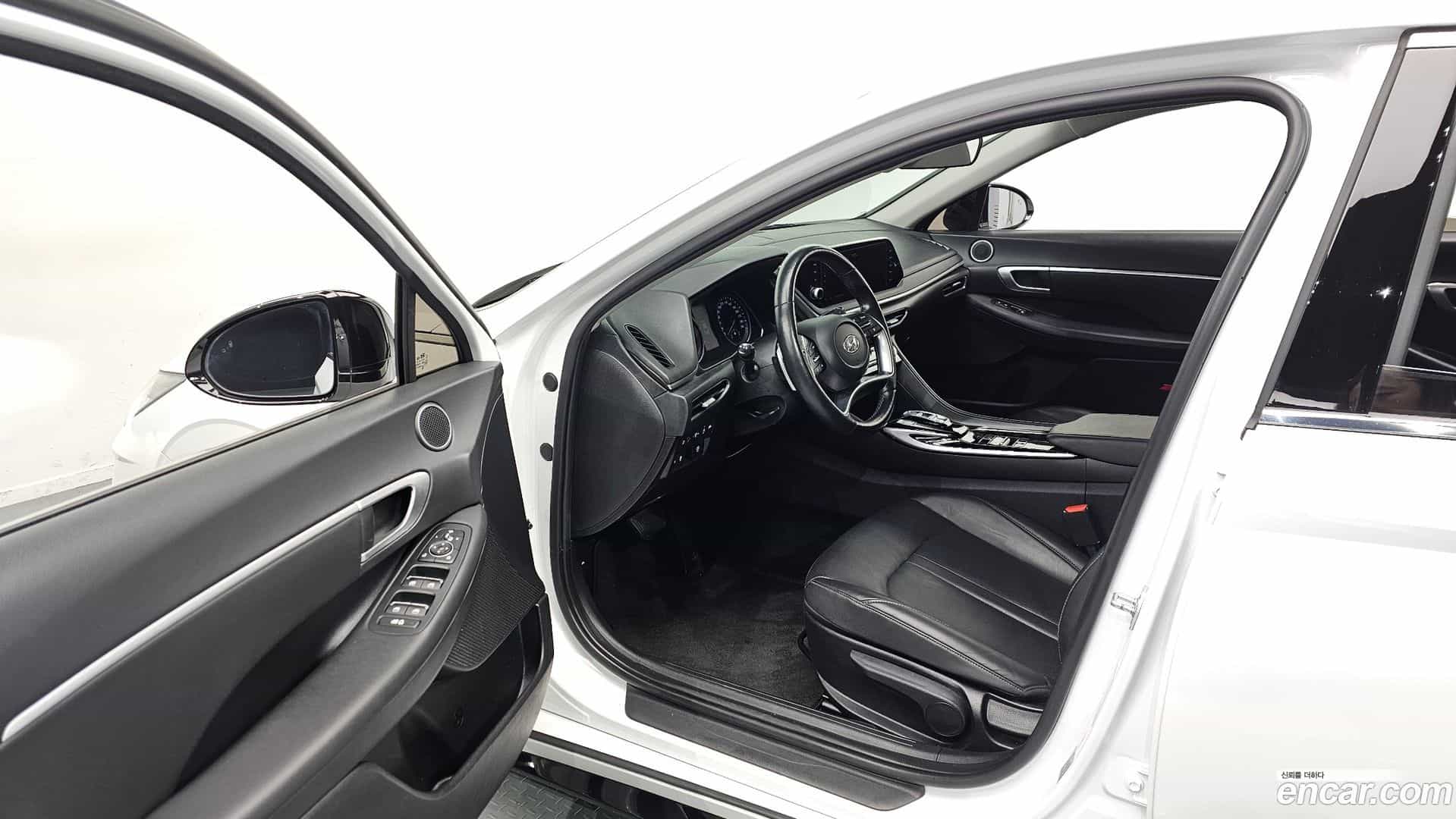 Sonata Hyundai 2022.6-OPTION-015