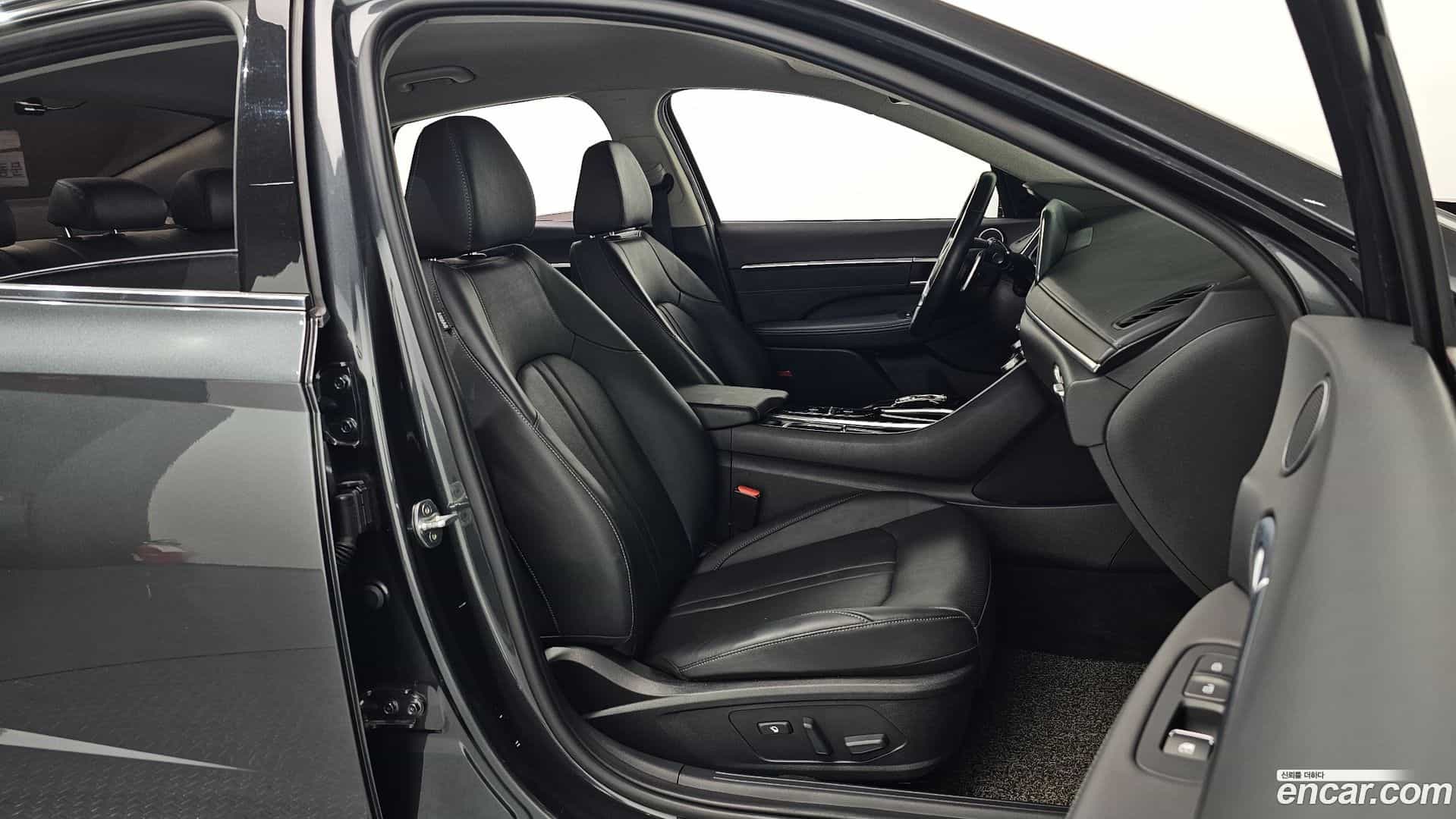 Sonata Hyundai 2021.10-INNER-010