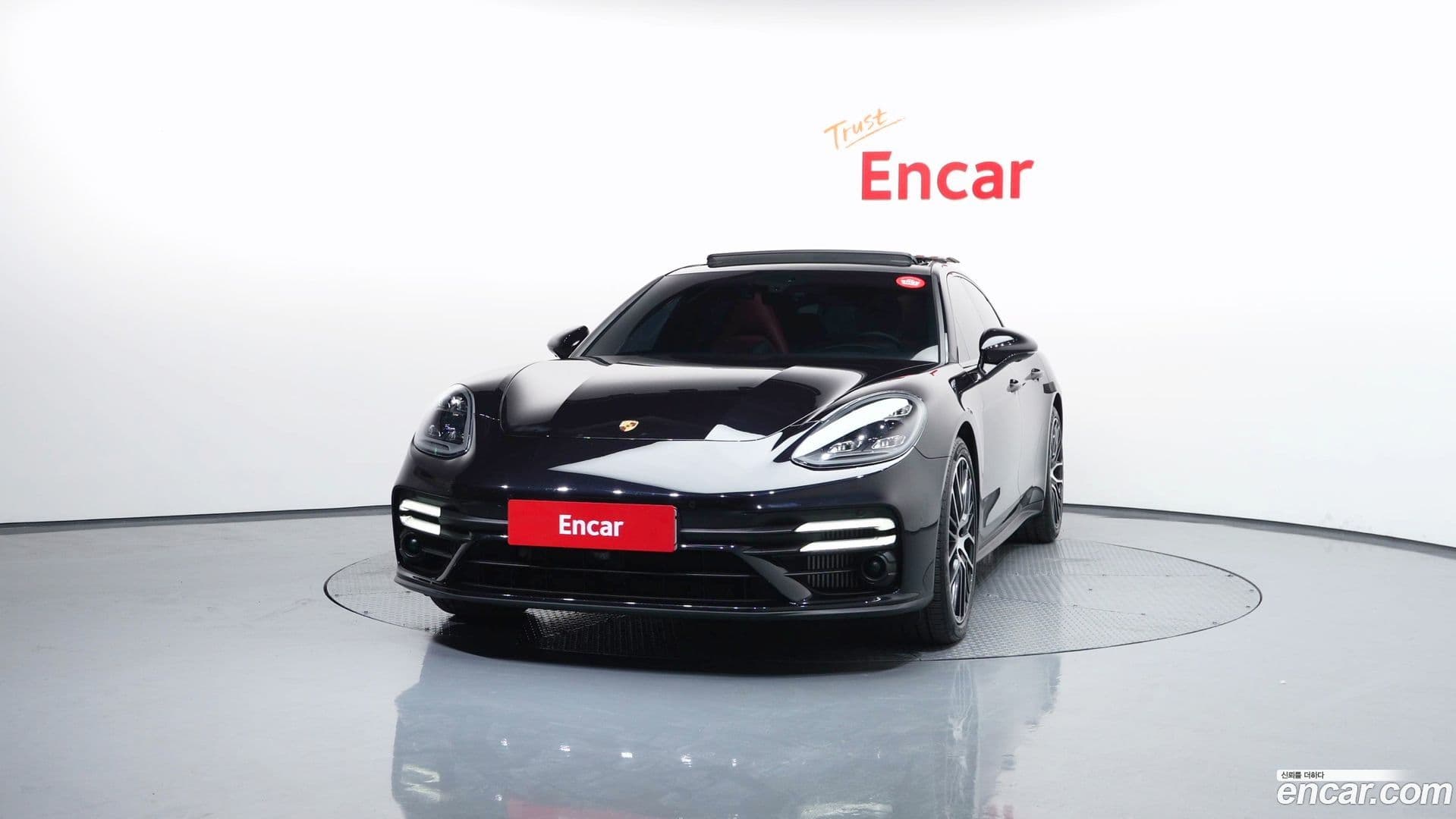 Main__Slider__Photo:Panamera Porsche 2023.6-2