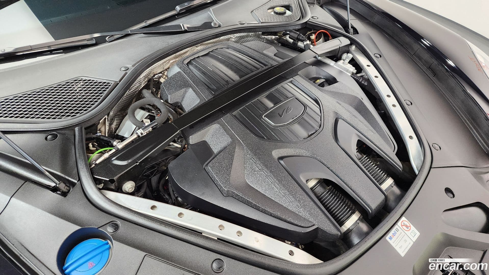 Main__Slider__Photo:Panamera Porsche 2023.6-5