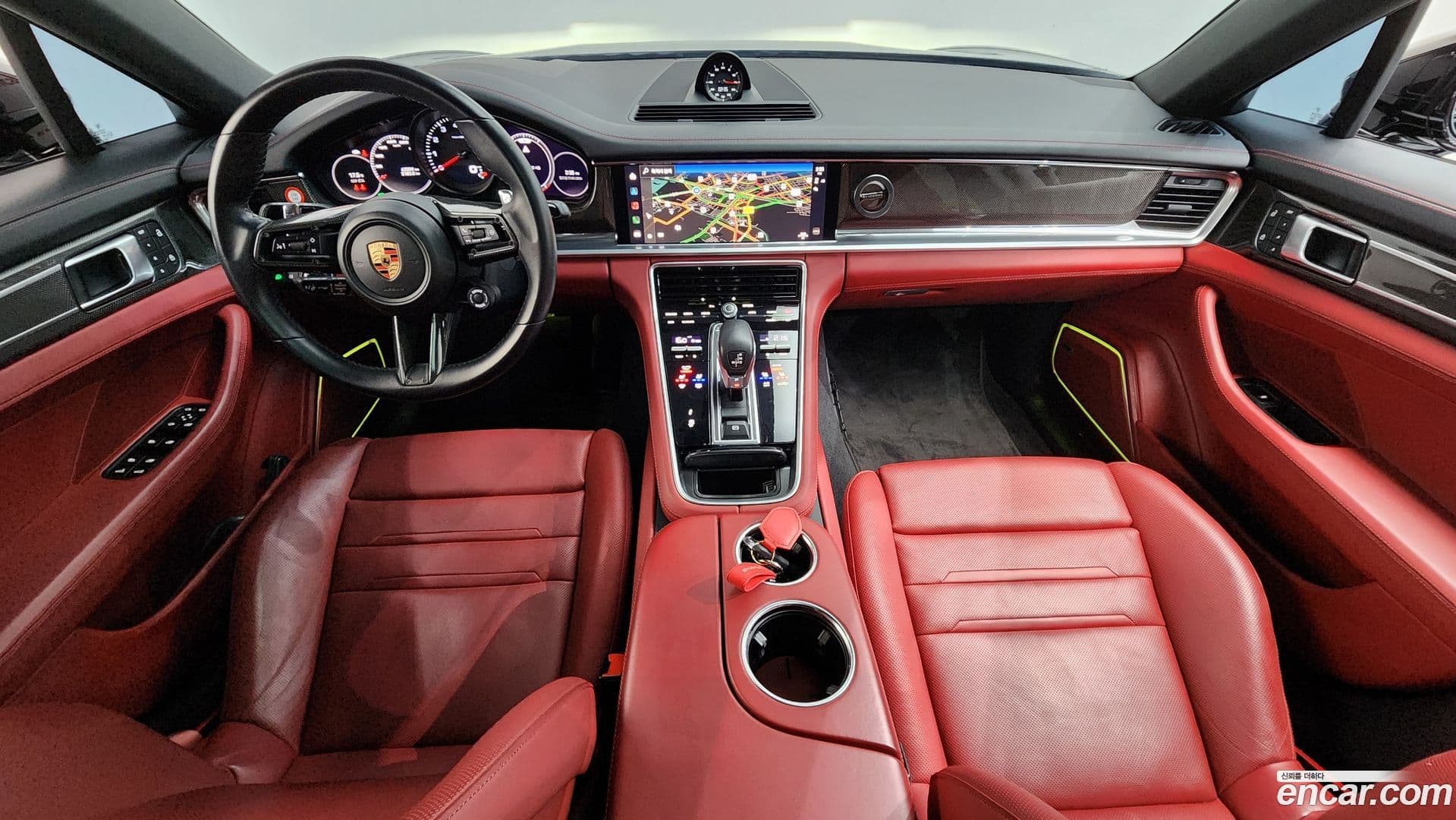 Main__Slider__Photo:Panamera Porsche 2023.6-6