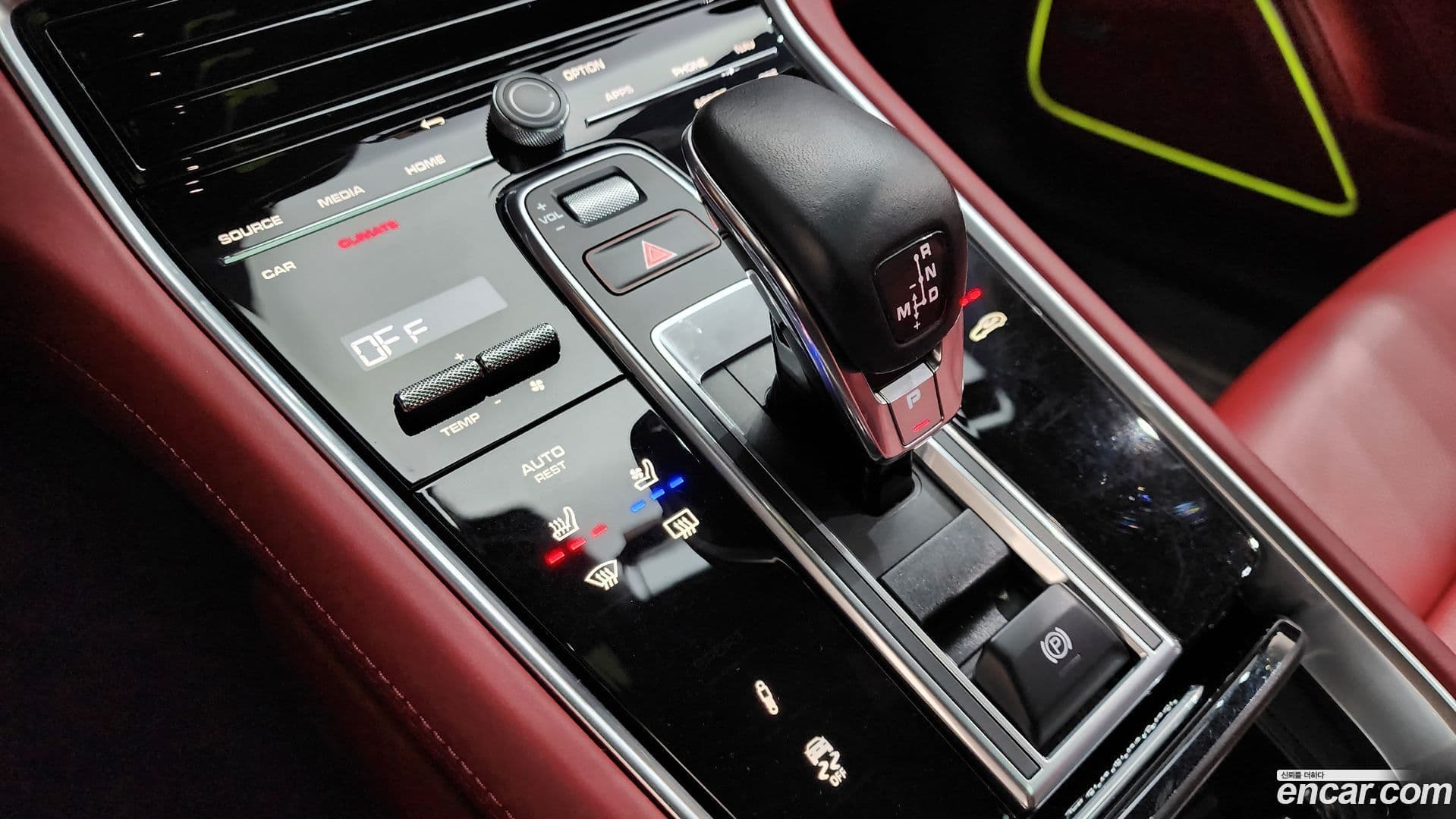 Main__Slider__Photo:Panamera Porsche 2023.6-8