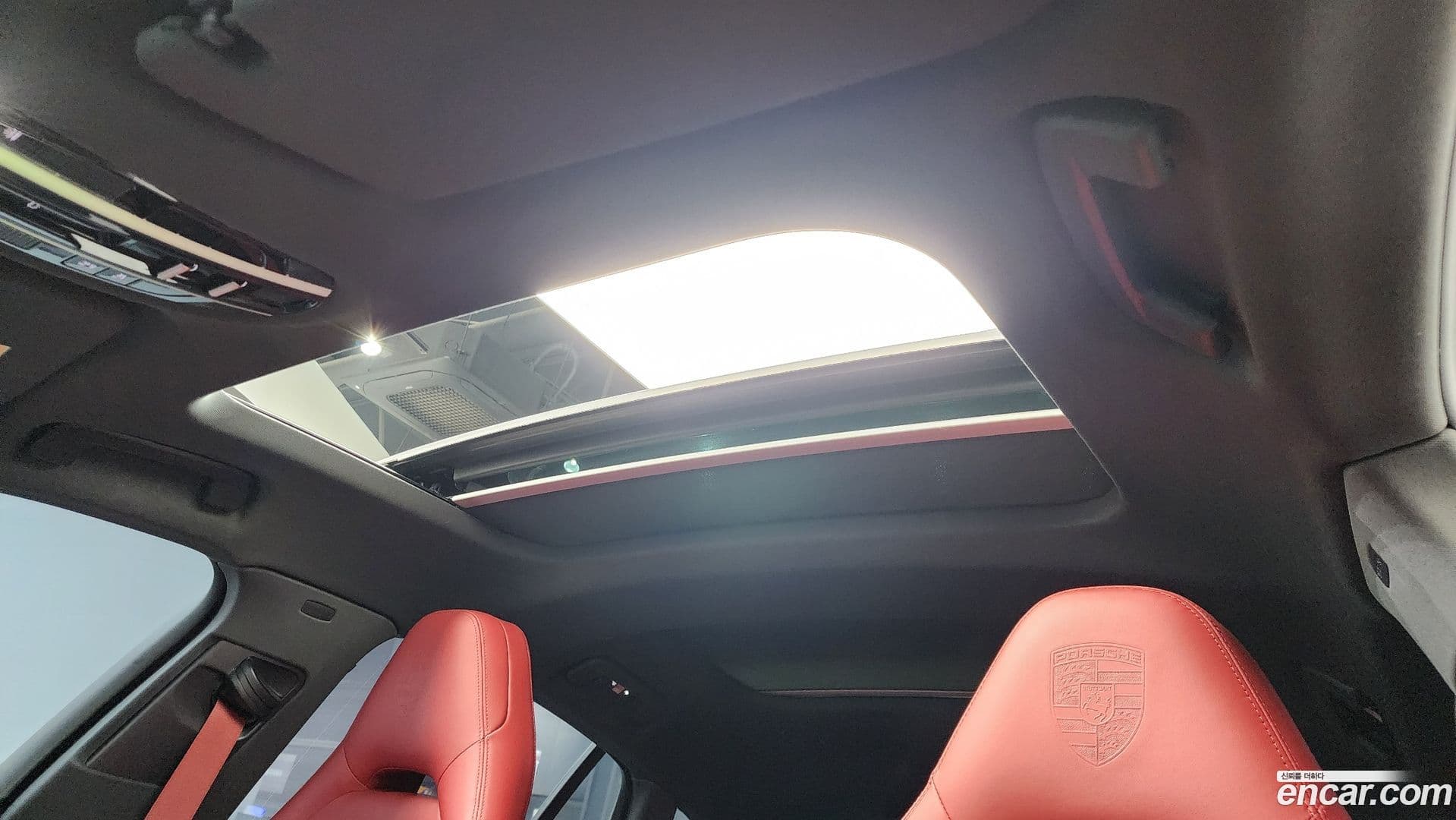 Main__Slider__Photo:Panamera Porsche 2023.6-17