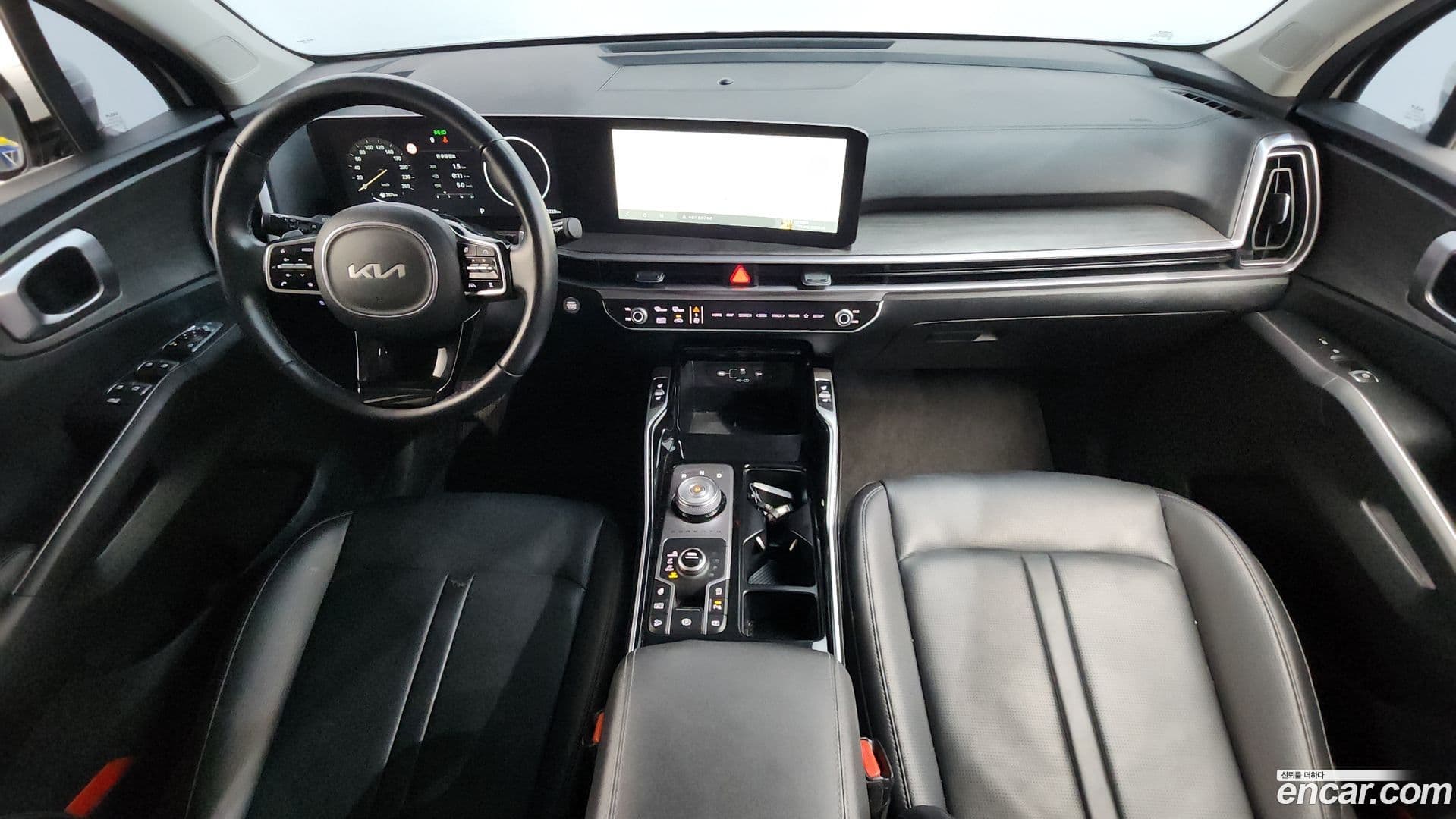 Main__Slider__Photo:Sorento Kia 2023.8-6