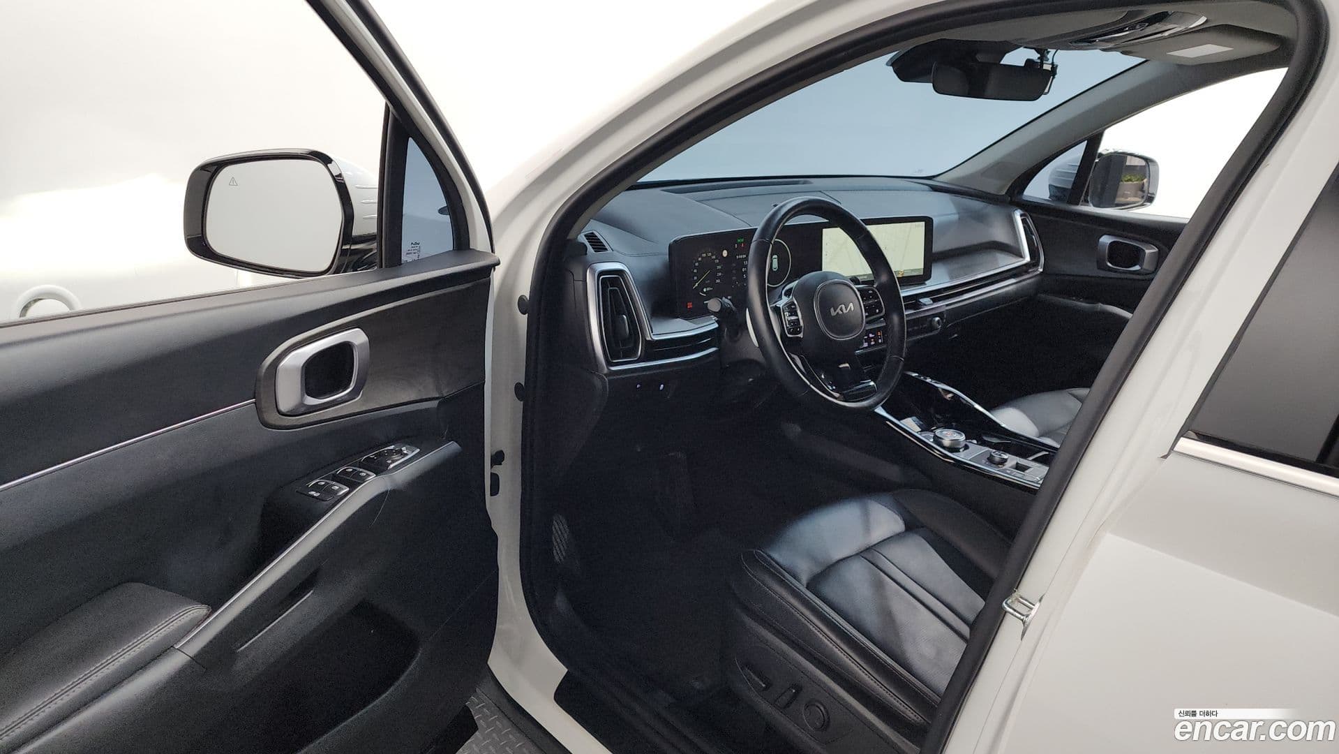 Main__Slider__Photo:Sorento Kia 2023.8-9