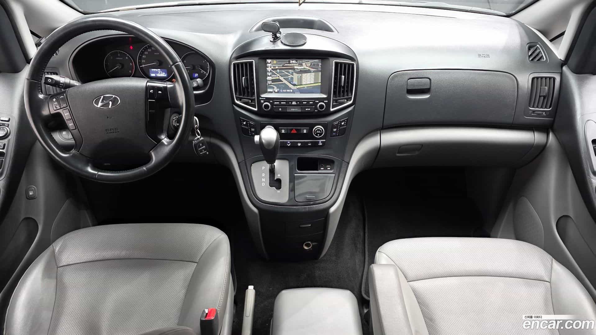 Starex Hyundai 2018.2-INNER-007