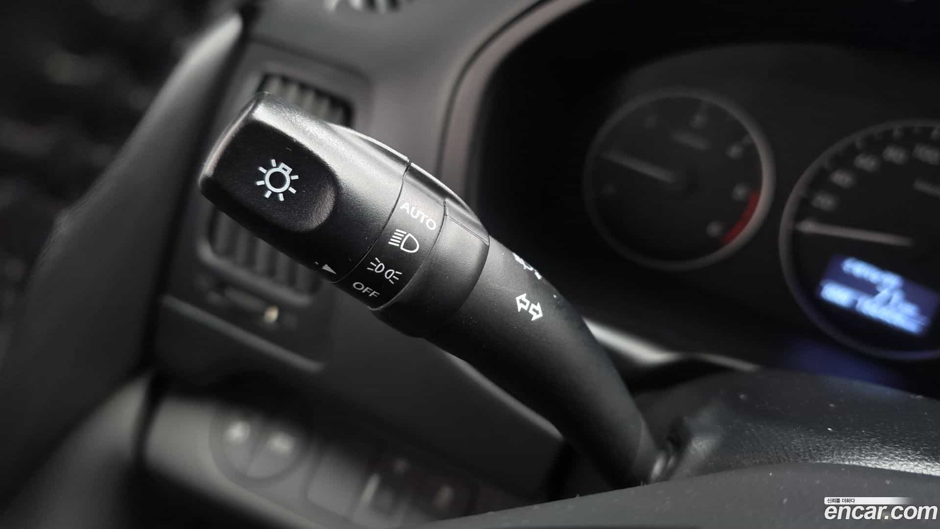 Starex Hyundai 2018.2-OPTION-021