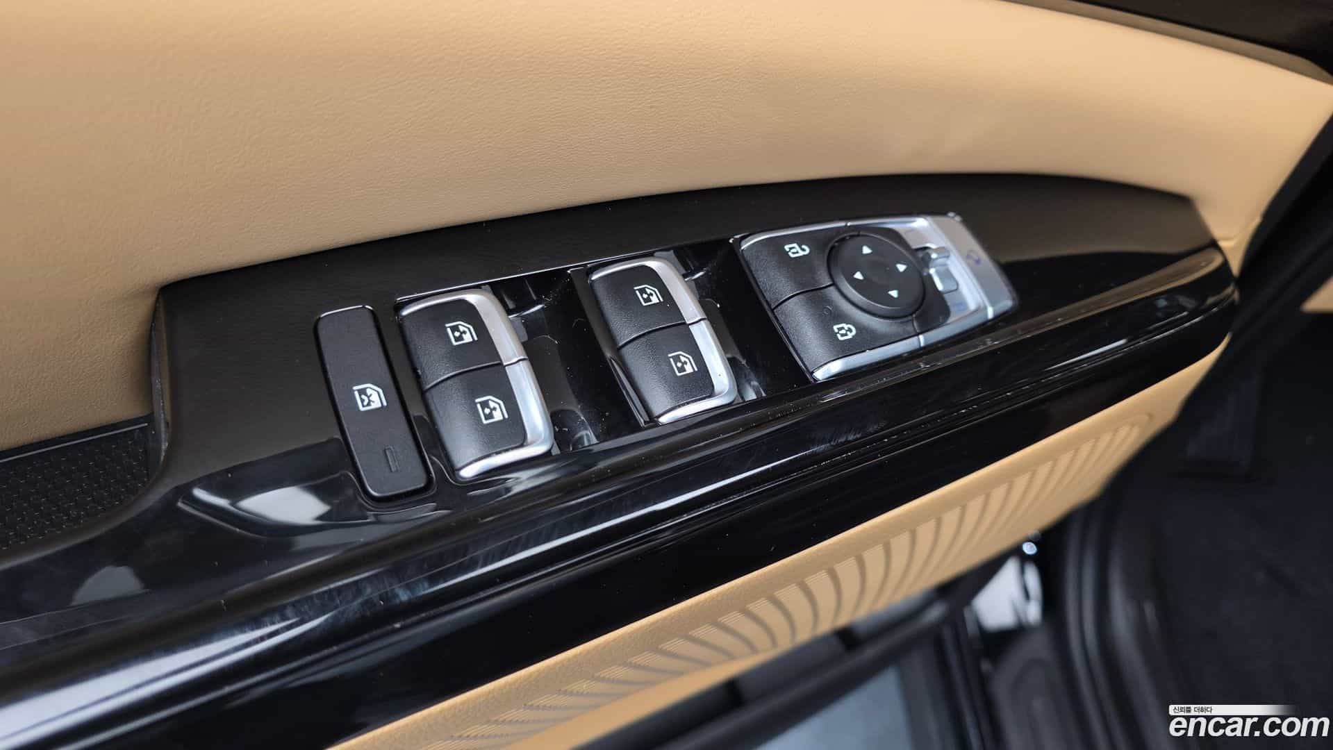 Canival Kia 2023.6-OPTION-015