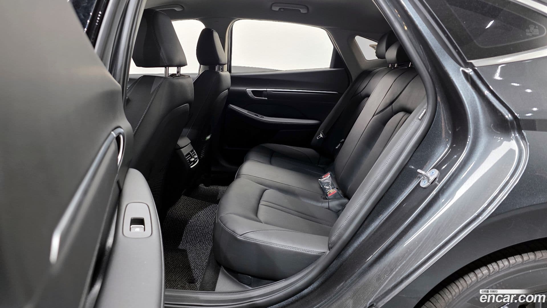 Main__Slider__Photo:Sonata Hyundai 2025.0-11