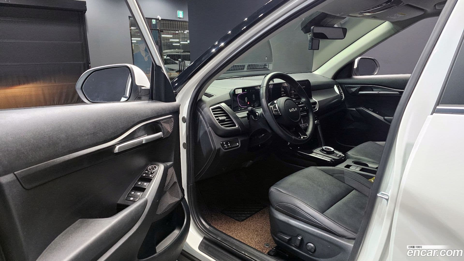 Main__Slider__Photo:Seltos Kia 2025.1-10