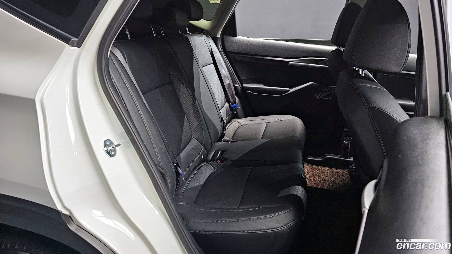 Main__Slider__Photo:Seltos Kia 2025.1-11